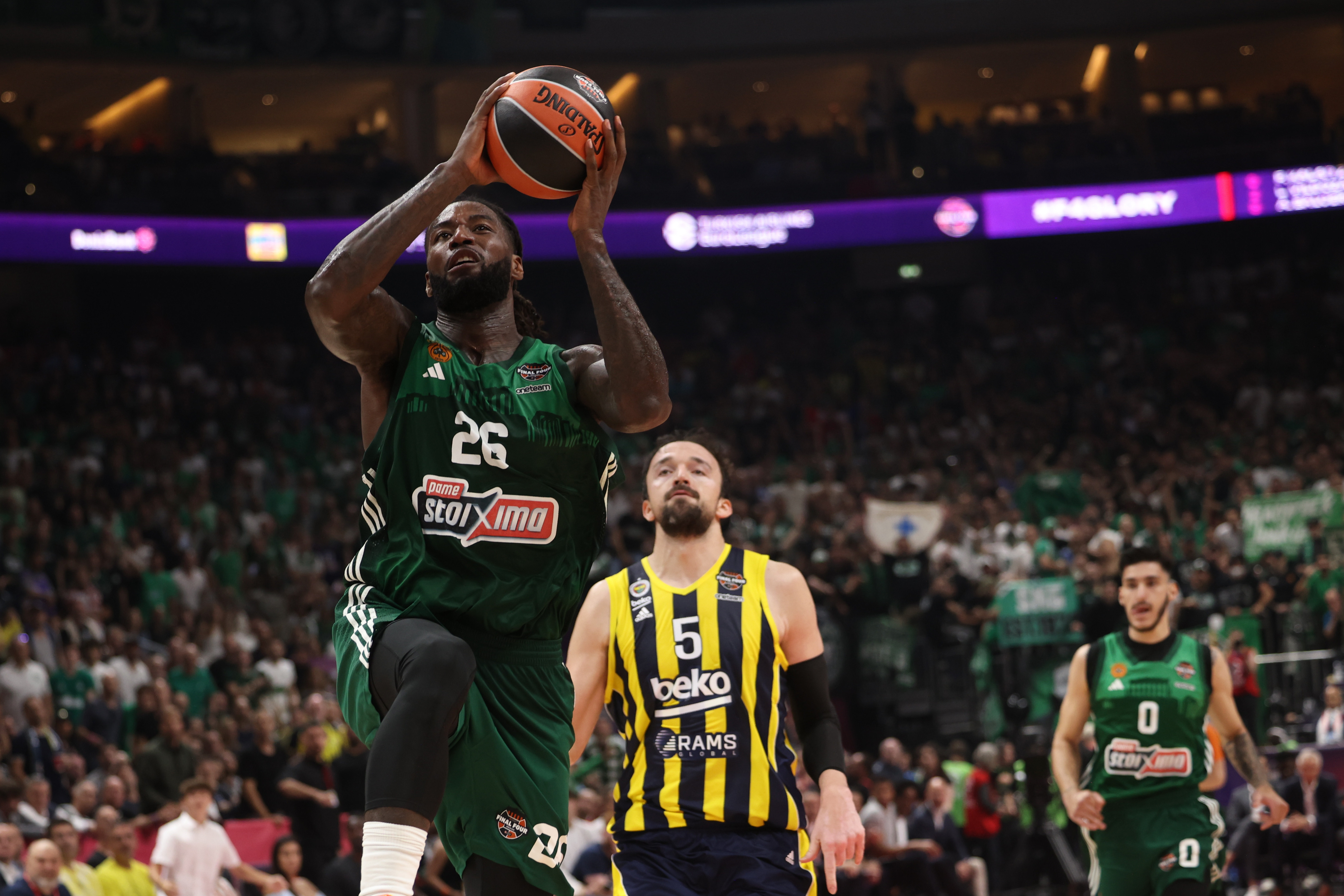 Sportske.net - Lesor "razgrnuo" Fener, Ataman Odveo PAO U Finale Evrolige!