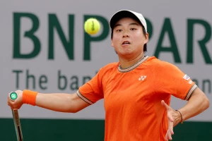 AO - Kineskinja priredila prvorazrednu senzaciju, Radukanu lako sa Savangkaev