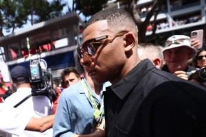 DESET igrača Premijer lige koji imaju veću platu od Embapea u Realu!