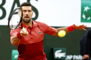 Nole se budi, dobar start na Rolan Garosu!