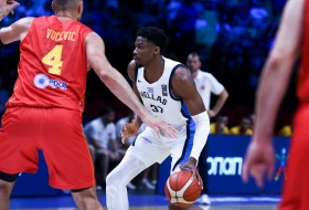 Zvanično - Adetokumbo, višak si