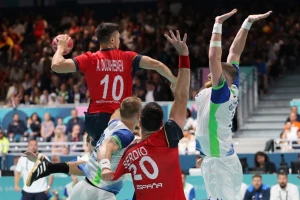 Slovenci namučili Špance, ali bez iznenađenja