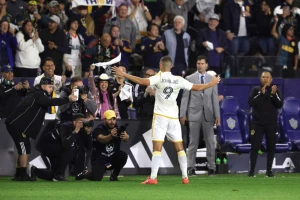 (VIDEO) Joveljićev peti gol u sezoni, ali njegov tim i dalje drži ''fenjer''
