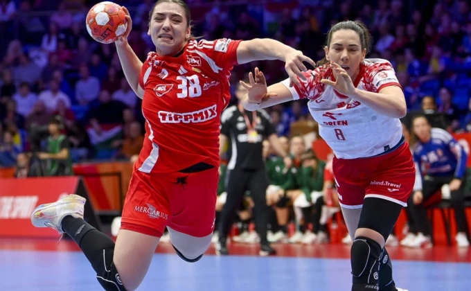 EPA-EFE/Zsolt Czegledi