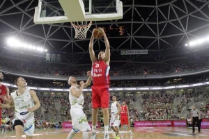 Milutinov najbolji u pobedi Olimpijakosa