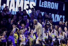 Još jedan poen i Lebron je prvi u istoriji sa 50.000!