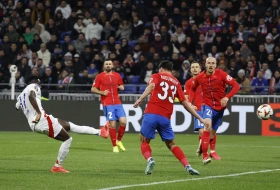 Braća Rumuni udarnički!
