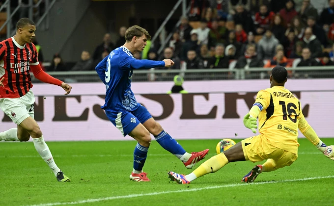 EPA/DANIEL DAL ZENNARO