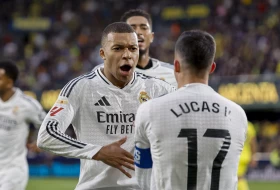 Gael Kliši kod Kilijana Embapea