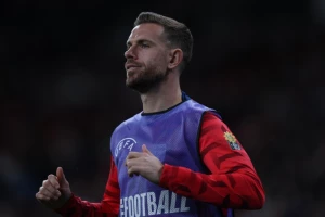 Henderson napušta Ajaks zbog dečačke ljubavi, biće mentor Srbinu!?