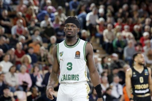 Nesalomivi Žalgiris bacio kralja na kolena, Hezonja tragičar u Kaunasu