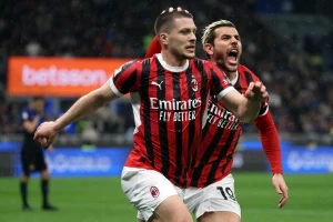 Luka, ti se pitaš! Milano se poklonio imperatoru Joviću, Srbin rešio "Derbi Madonina" i obojio grad u crveno-crno