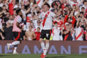 "Supergol" čudesnog deteta Mastantuona obeležio "Superklasiko", River bolji od Boke!