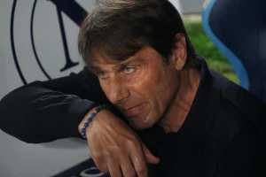 Zbog Đenove, slavi Milano - Vaskez nije morao, ali jeste! Napoli i Inter sada deli samo bod!