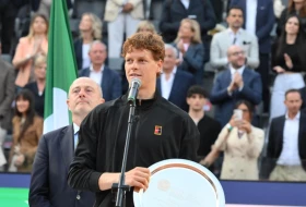 Siner progovorio o "izdaji" brata: "Umesto da bude ovde, sad je u Imoli"