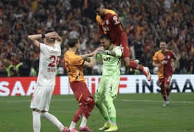 Suze kapitena - Muslera odlazi posle 14 godina i 19 trofeja