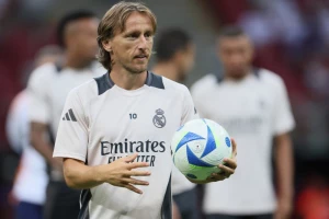 "Veće staraca" u Italiji - Modrić pokrenuo talas veterana na Čizmi