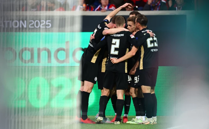 EPA-EFE/ANNA SZILAGYI