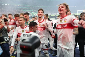 Štutgart pokazao zube Bajernu - šampion povlači nepopularan potez?