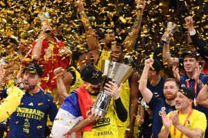 Bahčešehir sa Radonjom prvi put u polufinalu, Fener se klanja Guduriću!