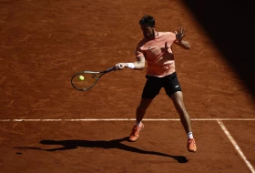 Navoneov "prvenac" u Bukureštu