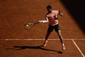 Navoneov "prvenac" u Bukureštu