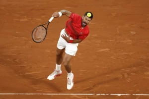 Neuništivi Nole u polufinalu Rolan Garosa!
