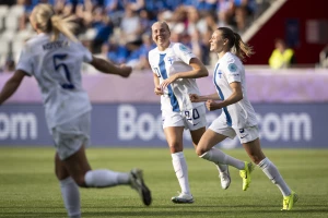 Počeo EURO za fudbalerke - Finska se prva raduje!