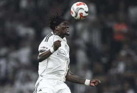 Bum - Ejbraham se vraća tako gde je postao gol-mašina!