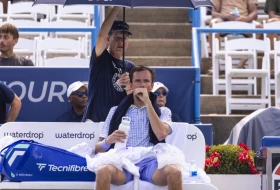 Danil Medvedev u slobodnom padu