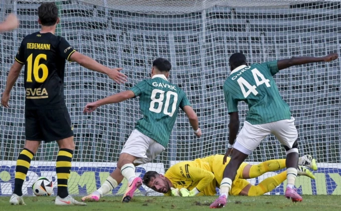 EPA/Csaba Krizsan