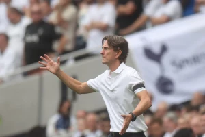 Totenhemu ne pomaže ni "Frankov gambit" - Arsenal im uzeo Ezea!