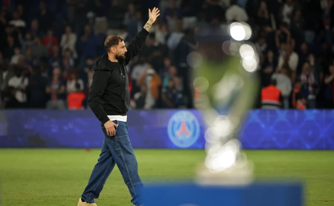 EPA/CHRISTOPHE PETIT TESSON