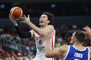 Ne mogu se Turci pobediti njihovim oružjem, hrabra Češka pala u Rigi