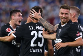 Sankt Pauli je gazda Hamburga, poražen bivši prvak Evrope!