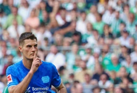 Šta uradi "crni" Ten Hag sa Leverkuzenom? Šik uzalud "utišavao" kada Bremen na kraju slavi bod sa desetoricom!