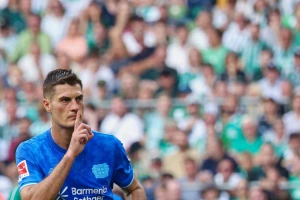 Šta uradi "crni" Ten Hag sa Leverkuzenom? Šik uzalud "utišavao" kada Bremen na kraju slavi bod sa desetoricom!
