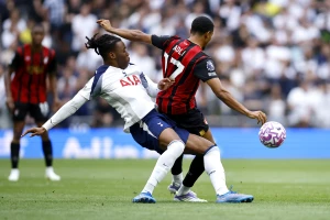 Skandal u Engleskoj, fudbaleru Totenhema agent pretio pištoljem!