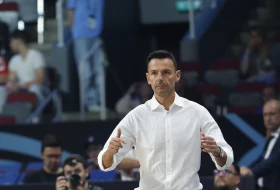 Miličić menja Karaičića u Arisu!