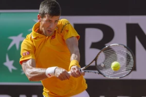 Rim - Sajonara Kei, Nole u polufinalu!