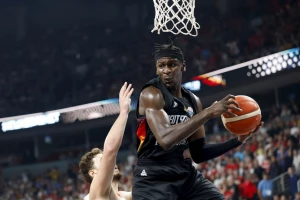 Duplo slavlje u crno-beloj porodici, "zlatni Bonga" ostaje u Partizanu!