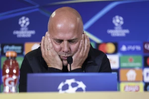 Dok sve oko "Enfilda" "gori", unutra je "sve pod kontrolom"?!