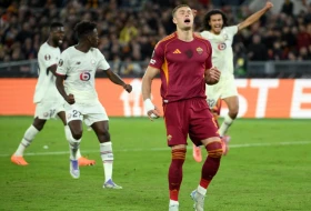 Senka na pobedu Rome - Dovbik mesec i po dana van terena