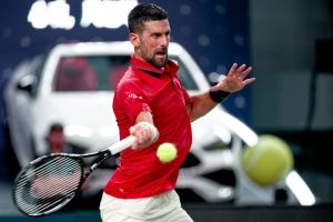 Hanfman je topuzom želeo da uđe u grad, ali Nole drži ključeve Šangaja