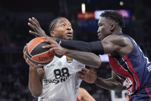 Rastanak nikad bliži - Tajrik pružio ruku Makabiju, Partizan u pat-poziciji!