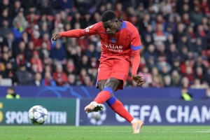 Promašen penal, crveni karton i pobeda desetorice "svetaca" u Strazburu!