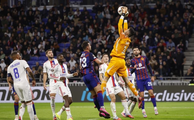 EPA/Guillaume Horcajuelo