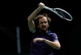 Medvedev "preživeo" Sonega, trijumfi Sinera, De Minora, Bublika, Šeltona