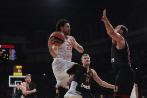 Hapoel ne da Zvezdi prvo mesto, dominacija u Milanu!