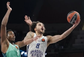 Kokoškov mora bez Larkina, evo koliko će pauzirati najbolji igrač Efesa